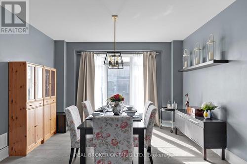 3032 Monarch Drive, Orillia, ON - Indoor Photo Showing Dining Room