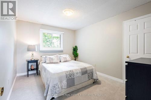 35 Treanor Crescent, Halton Hills, ON - Indoor Photo Showing Bedroom