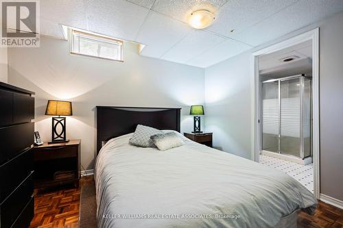 35 Treanor Crescent, Halton Hills, ON - Indoor Photo Showing Bedroom