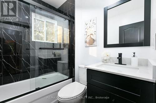 58 Gibson Avenue, Hamilton, ON - Indoor Photo Showing Bathroom