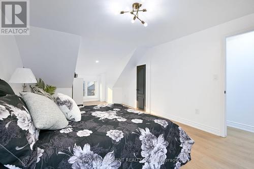 58 Gibson Avenue, Hamilton, ON - Indoor Photo Showing Bedroom