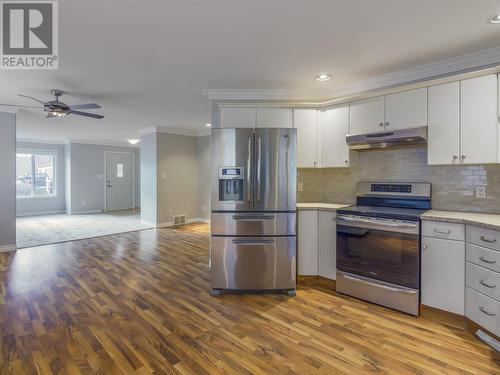 1840 Oliver Ranch Road Unit# 7, Okanagan Falls, BC - Indoor Photo Showing Kitchen