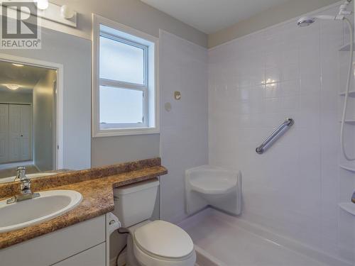 1840 Oliver Ranch Road Unit# 7, Okanagan Falls, BC - Indoor Photo Showing Bathroom