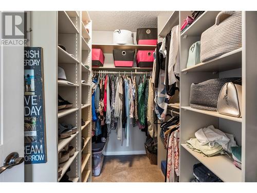 1404 41 Avenue, Vernon, BC - Indoor With Storage