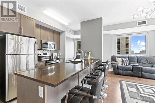 242 Rideau Street Unit#2409, Ottawa, ON - Indoor Photo Showing Kitchen With Stainless Steel Kitchen