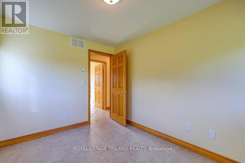 684284 Road 68 Road, Zorra, ON - Indoor Photo Showing Other Room