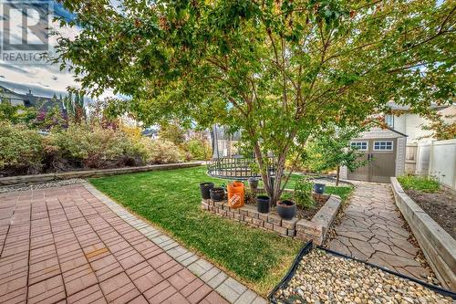 11 Crestridge Way Sw, Calgary, AB - Outdoor