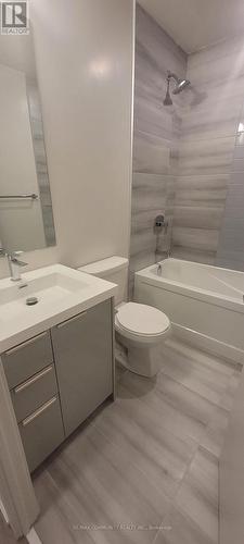 320 - 90 Glen Everest Road, Toronto, ON - Indoor Photo Showing Bathroom