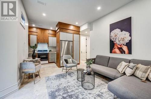 94 Marilake Drive, Toronto, ON - Indoor Photo Showing Living Room