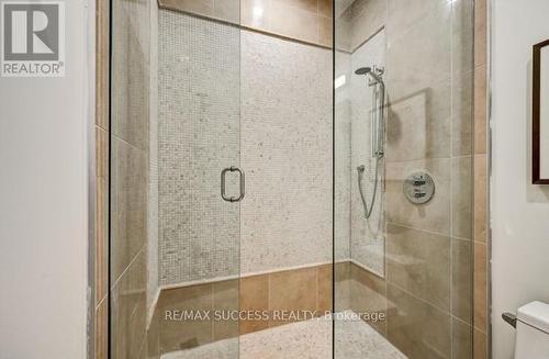 94 Marilake Drive, Toronto, ON - Indoor Photo Showing Bathroom