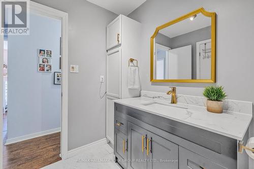 57 Holland River Boulevard, East Gwillimbury, ON - Indoor Photo Showing Bathroom