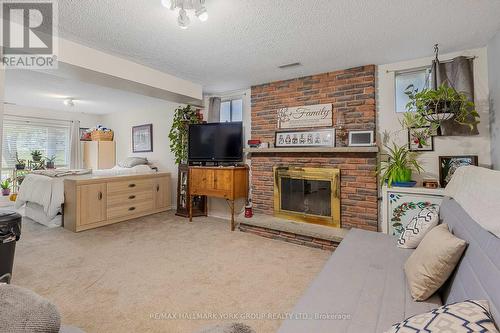 57 Holland River Boulevard, East Gwillimbury, ON - Indoor With Fireplace