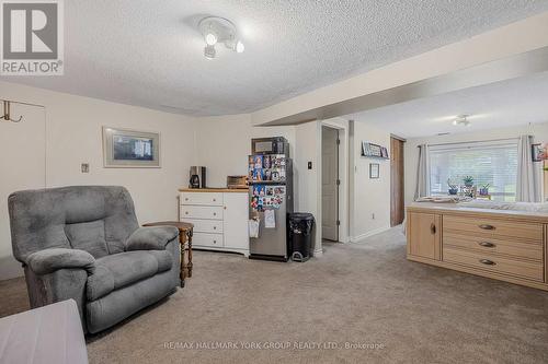 57 Holland River Boulevard, East Gwillimbury, ON - Indoor