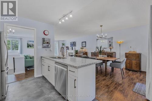 57 Holland River Boulevard, East Gwillimbury, ON - Indoor Photo Showing Kitchen With Double Sink