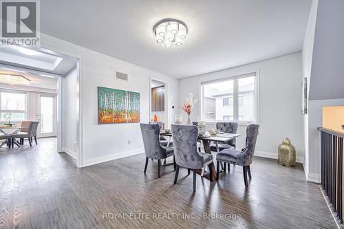 40 Conklin Crescent, Aurora, ON - Indoor Photo Showing Dining Room