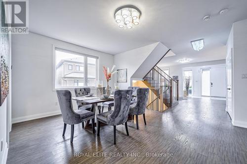 40 Conklin Crescent, Aurora, ON - Indoor Photo Showing Dining Room