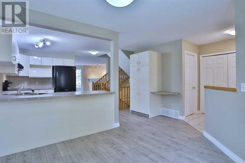 212 Scenic Acres Terrace Nw, Calgary, AB - Indoor Photo Showing Kitchen