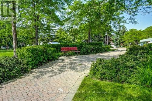 192 Silverbirch Boulevard, Hamilton, ON - Outdoor