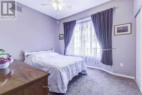 192 Silverbirch Boulevard, Hamilton, ON - Indoor Photo Showing Bedroom