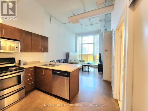 111 - 404 King Street W, Kitchener, ON - Indoor Photo Showing Kitchen With Double Sink