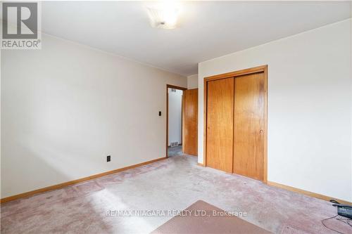 6702 Margaret Street, Niagara Falls, ON - Indoor Photo Showing Other Room