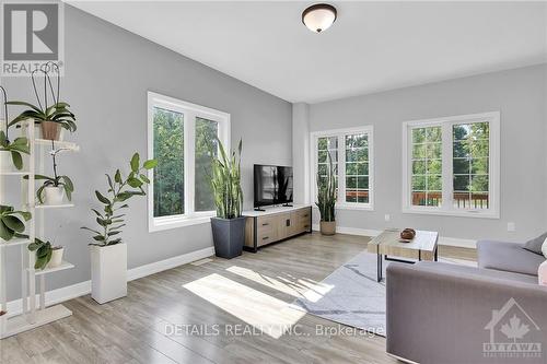 56 Stonewalk Drive, North Grenville, ON - Indoor Photo Showing Living Room