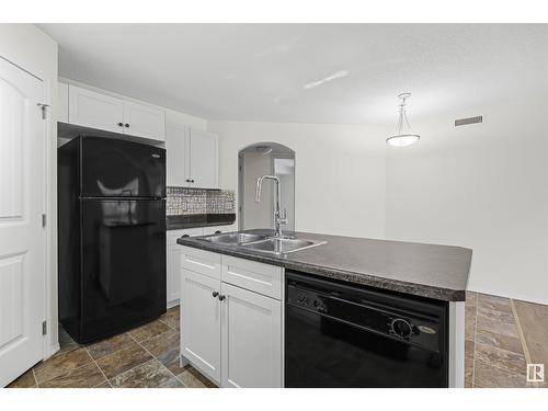 #73 604 62 St Sw, Edmonton, AB - Indoor Photo Showing Kitchen With Double Sink