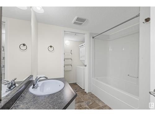 #73 604 62 St Sw, Edmonton, AB - Indoor Photo Showing Bathroom