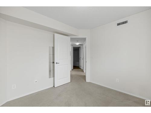 #73 604 62 St Sw, Edmonton, AB - Indoor Photo Showing Other Room