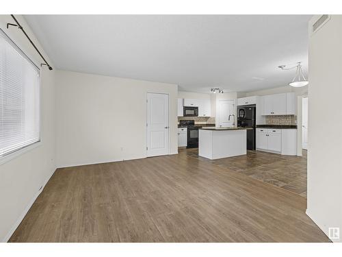 #73 604 62 St Sw, Edmonton, AB - Indoor Photo Showing Kitchen