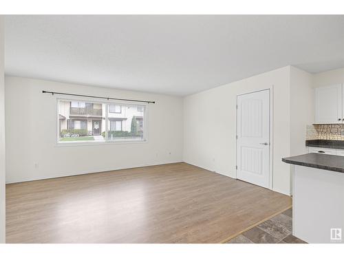 #73 604 62 St Sw, Edmonton, AB - Indoor Photo Showing Kitchen