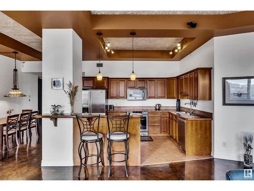 #801 10106 105 St Nw, Edmonton, AB - Indoor Photo Showing Kitchen