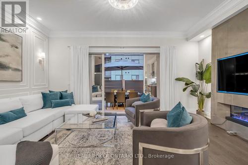 869 Clark Avenue W, Vaughan, ON - Indoor Photo Showing Living Room With Fireplace