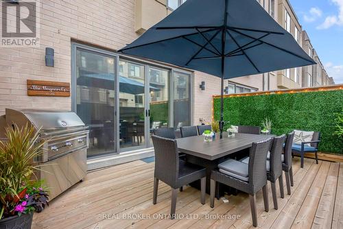 869 Clark Avenue W, Vaughan, ON - Outdoor With Deck Patio Veranda With Exterior