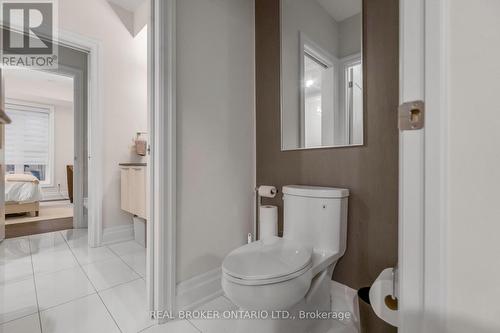 869 Clark Avenue W, Vaughan, ON - Indoor Photo Showing Bathroom