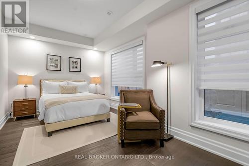 869 Clark Avenue W, Vaughan, ON - Indoor Photo Showing Bedroom