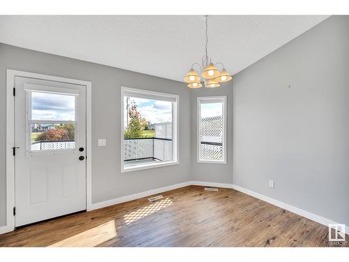 3923 28Street Nw, Edmonton, AB - Indoor Photo Showing Other Room