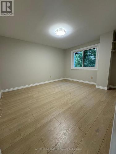 25 Chaucer Crescent, Barrie, ON - Indoor Photo Showing Other Room