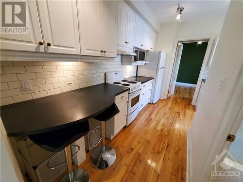 469 Wilbrod Street Unit#1, Ottawa, ON - Indoor Photo Showing Kitchen