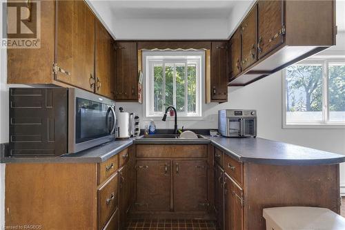 24 Stanley Street, Tiverton, ON - Indoor Photo Showing Kitchen With Double Sink