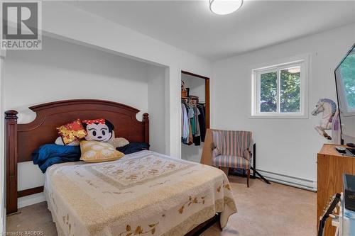 24 Stanley Street, Tiverton, ON - Indoor Photo Showing Bedroom