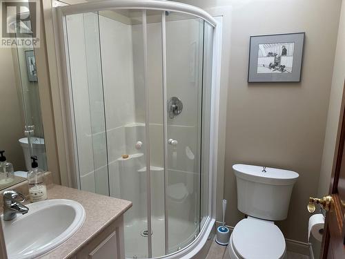 250 Marina Way Unit# 605, Penticton, BC - Indoor Photo Showing Bathroom