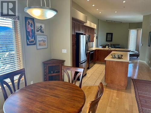 250 Marina Way Unit# 605, Penticton, BC - Indoor Photo Showing Dining Room