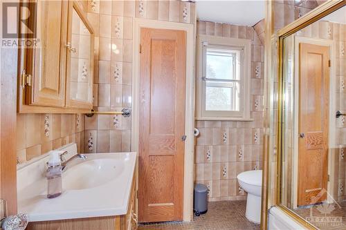 Unit3-Bath - 219 Arlington Avenue, Ottawa, ON - Indoor Photo Showing Bathroom