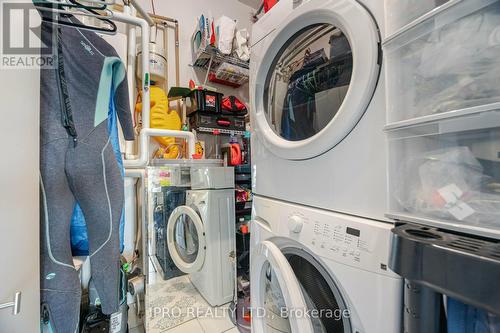 402 - 69 Boyne Street N, New Tecumseth, ON - Indoor Photo Showing Laundry Room