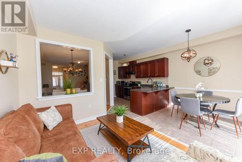 93 Nathaniel Crescent, Brampton, ON - Indoor Photo Showing Living Room