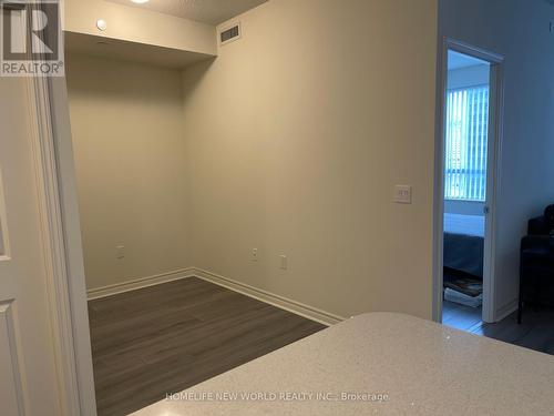 912 - 349 Rathburn Road W, Mississauga, ON - Indoor Photo Showing Other Room