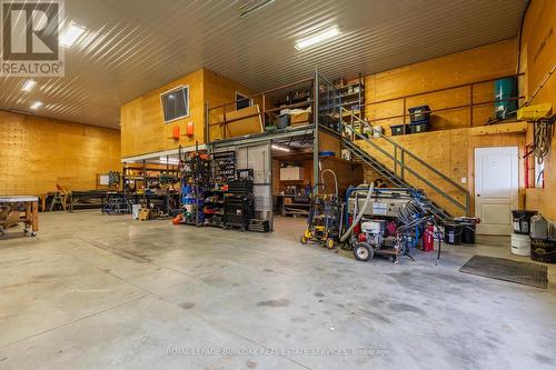 1506 6Th Con Road W, Hamilton, ON - Indoor Photo Showing Garage