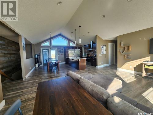 Schenher Acreage, Weyburn Rm No. 67, SK - Indoor Photo Showing Living Room