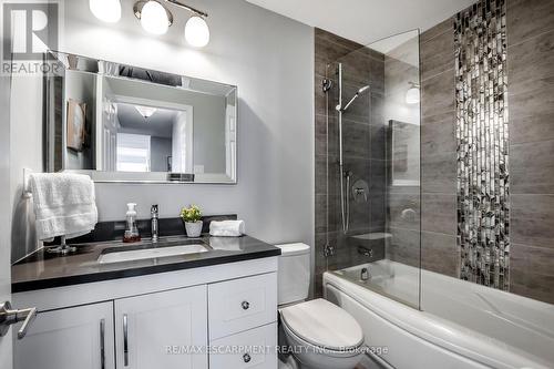 1108 - 30 Harrisford Street, Hamilton, ON - Indoor Photo Showing Bathroom